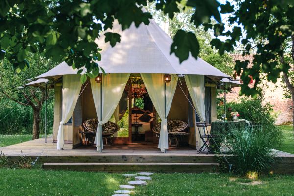 Glamping vs. Hotel: 3 Gr&uuml;nde warum Glamping gewinnt