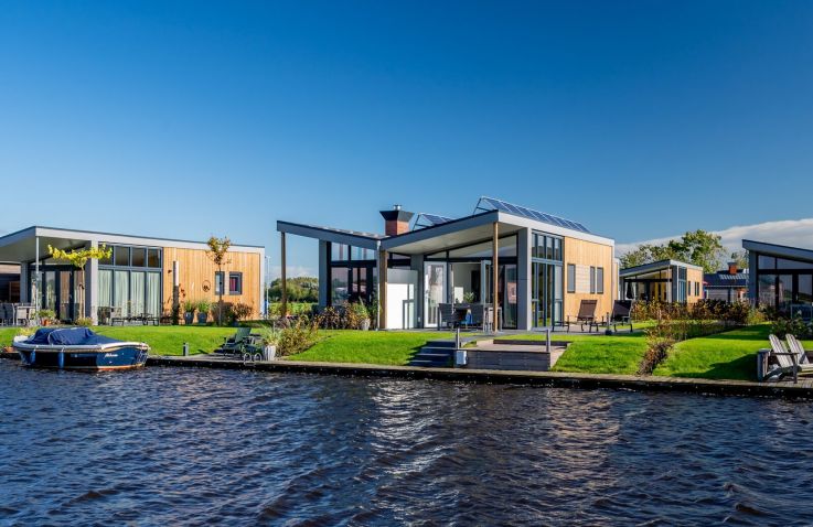 Tusken de Marren - Knilles auf dem Wasser - Lodges Friesland