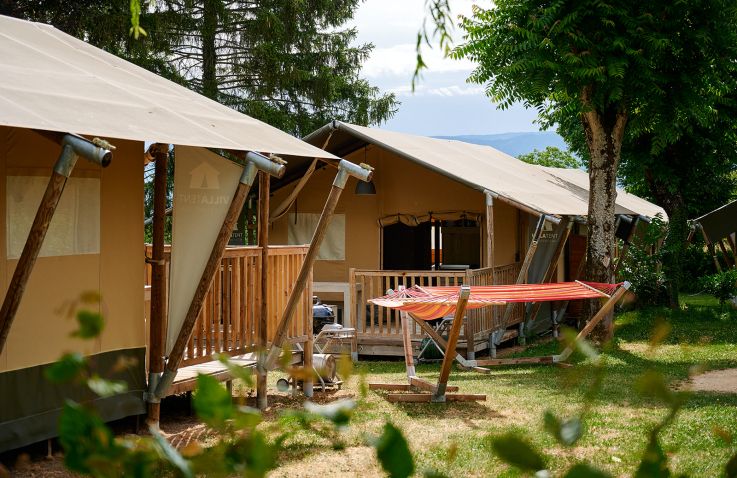 Camping Le Coin Tranquille - Safarizelte französische Alpen